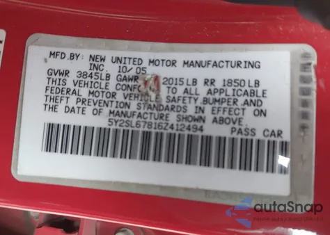 2006 Pontiac Vibe z USA, uszkodzony, nr VIN 5Y2SL67816Z412494